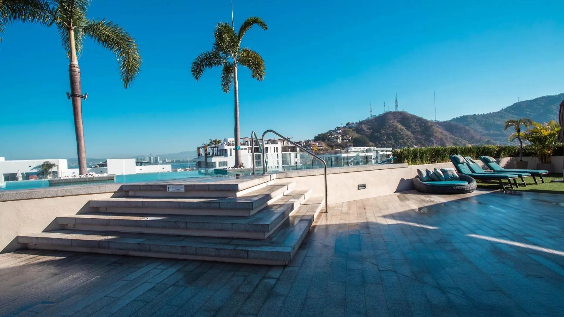 Featured On Hgtv, Mountain Views, Rooftop Pool At Zenith In Old Town 巴亞爾塔港 0*,  墨西哥